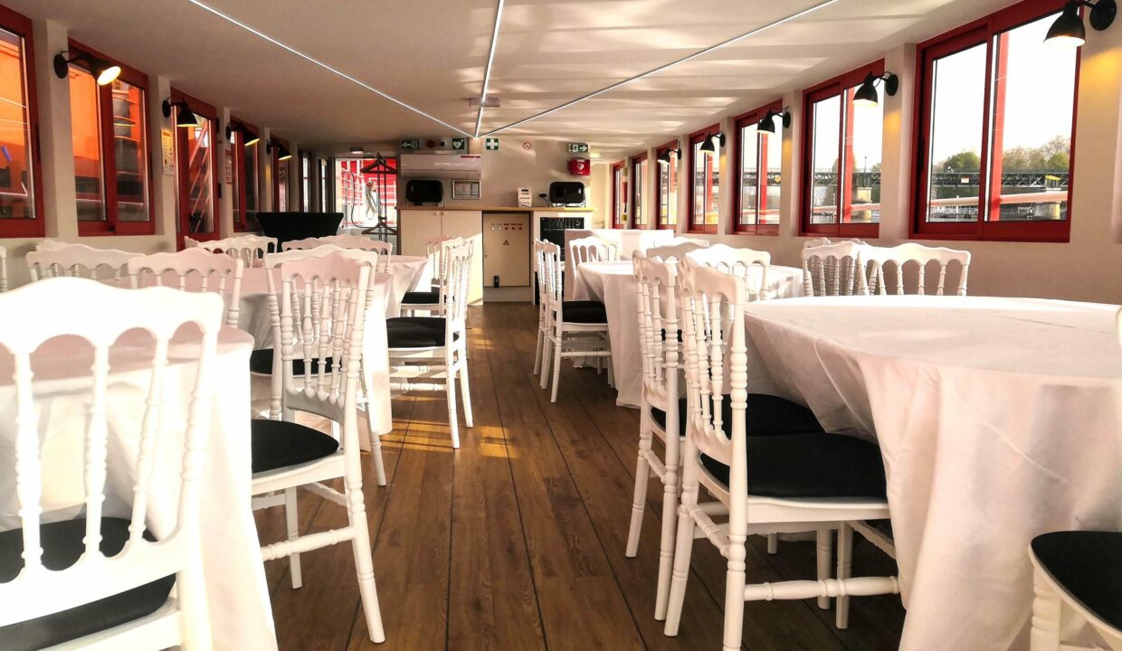 la-peniche-de-lea-soiree-entreprise-croisiere