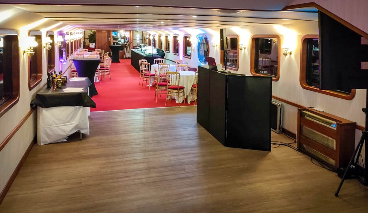 la-peniche-de-louise-07