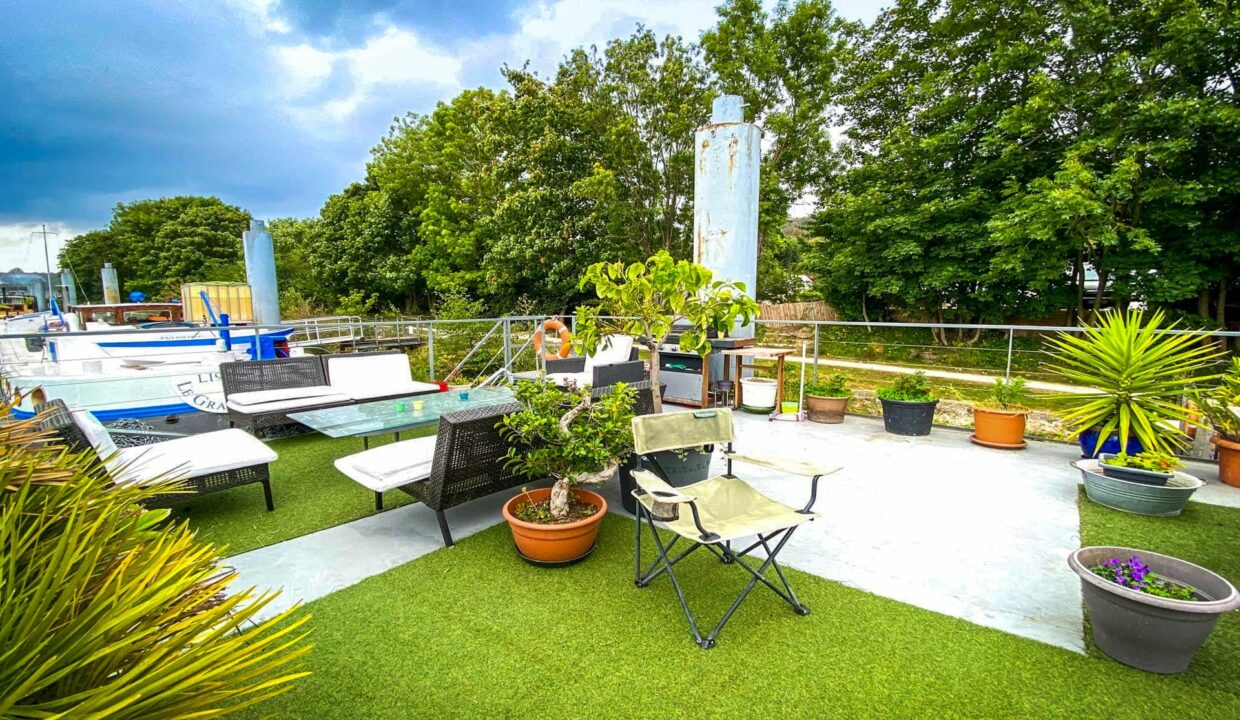 la-peniche-de-philippe-10E