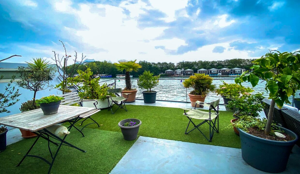 la-peniche-de-philippe-9AE