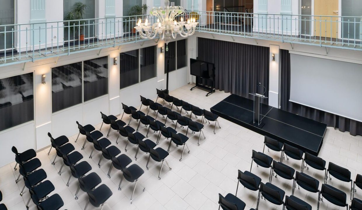 l-espace-de-clea-9002