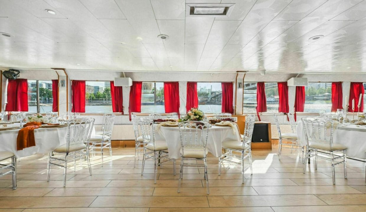 Location de péniche à Paris pour événement sur la Seine